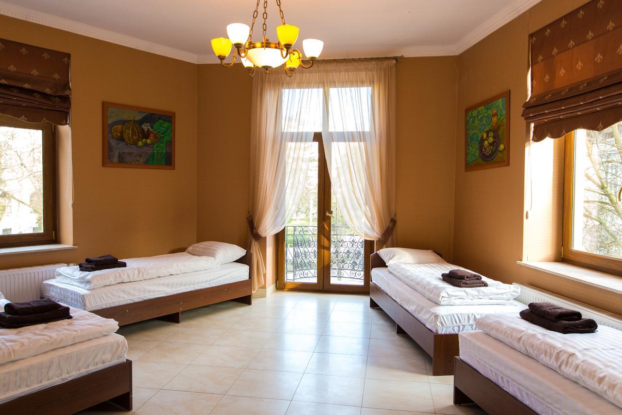 10 Rooms 利沃夫 外观 照片