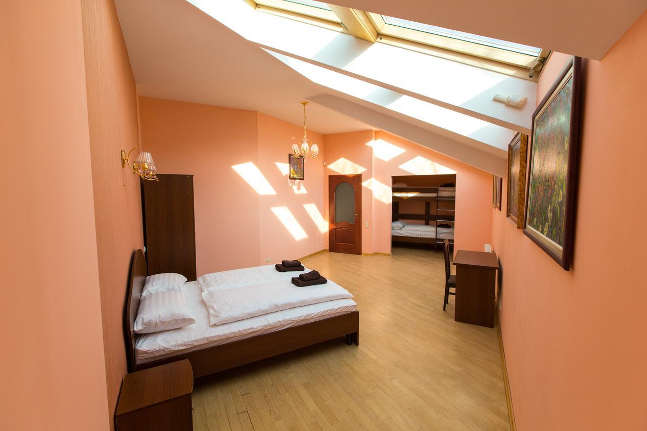 10 Rooms 利沃夫 外观 照片